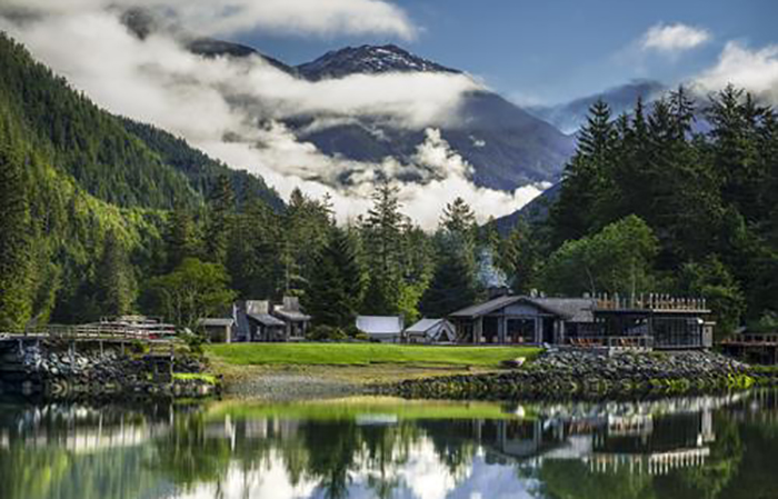 Clayoquot_Wilderness_Resort glamping